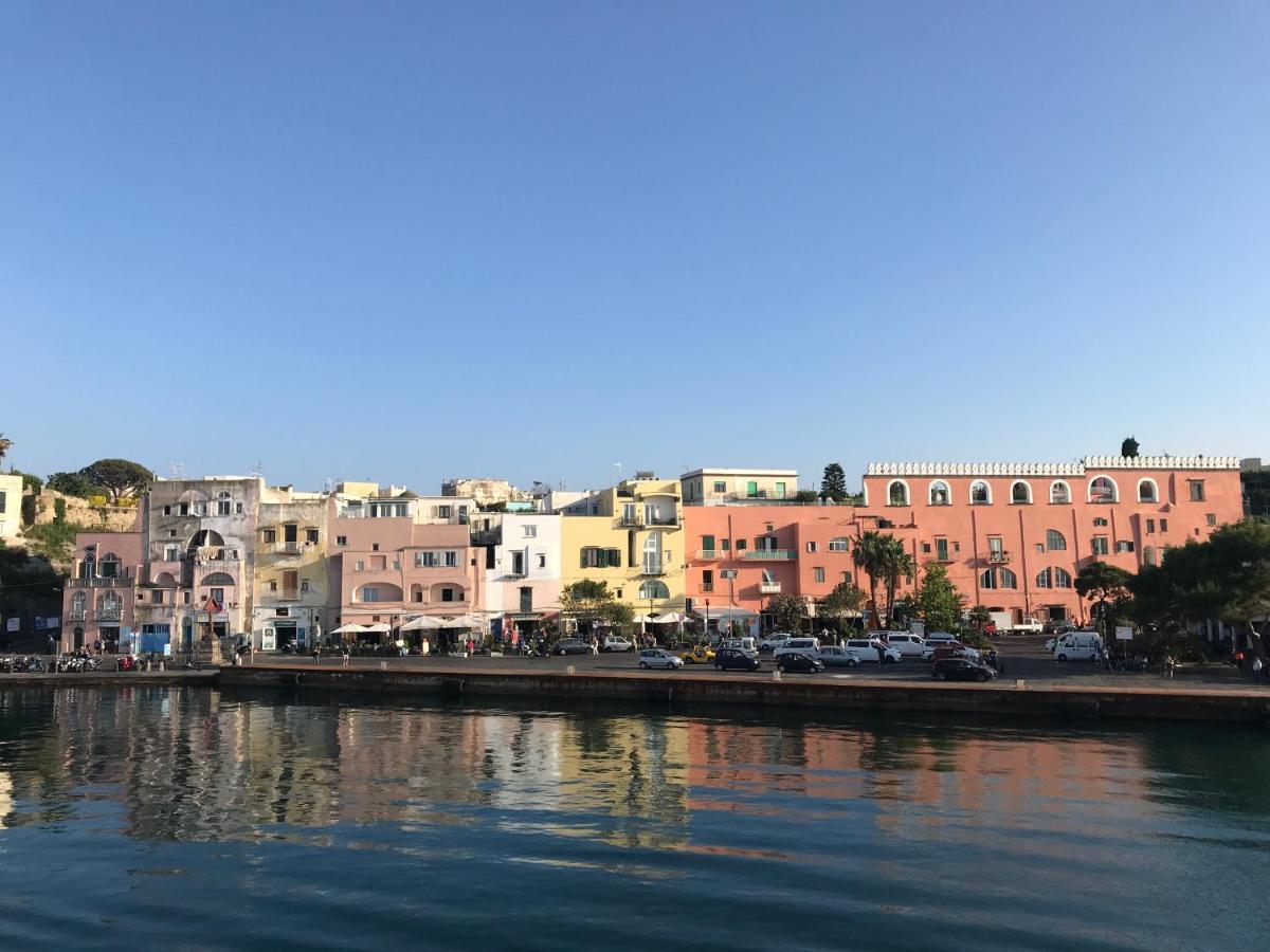 Bed and Breakfast Vento di mare Procida Esterno foto